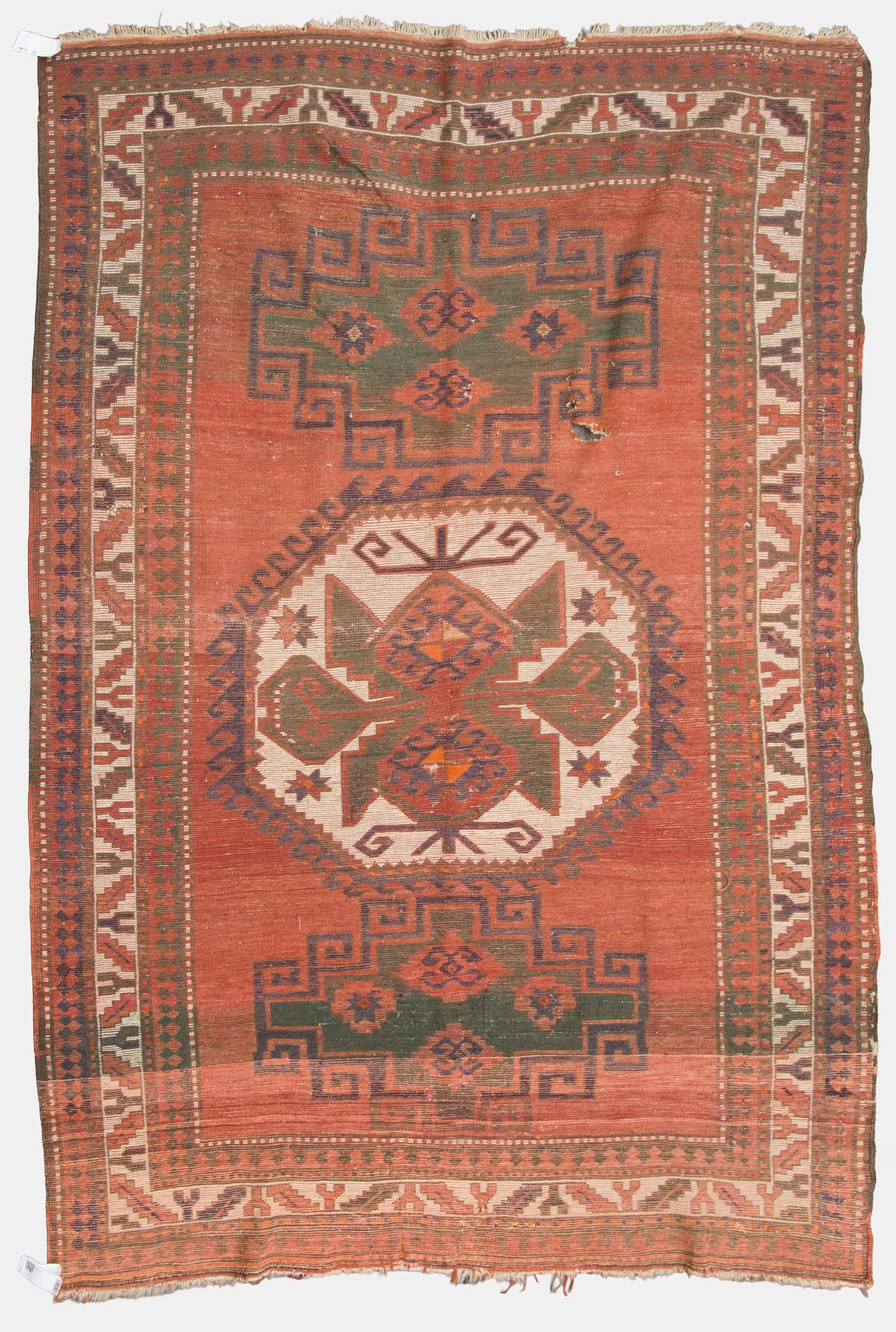 Matta, antik Lori Pambak, Kazak området, södra Kaukasus, ca 250 x 171 cm.