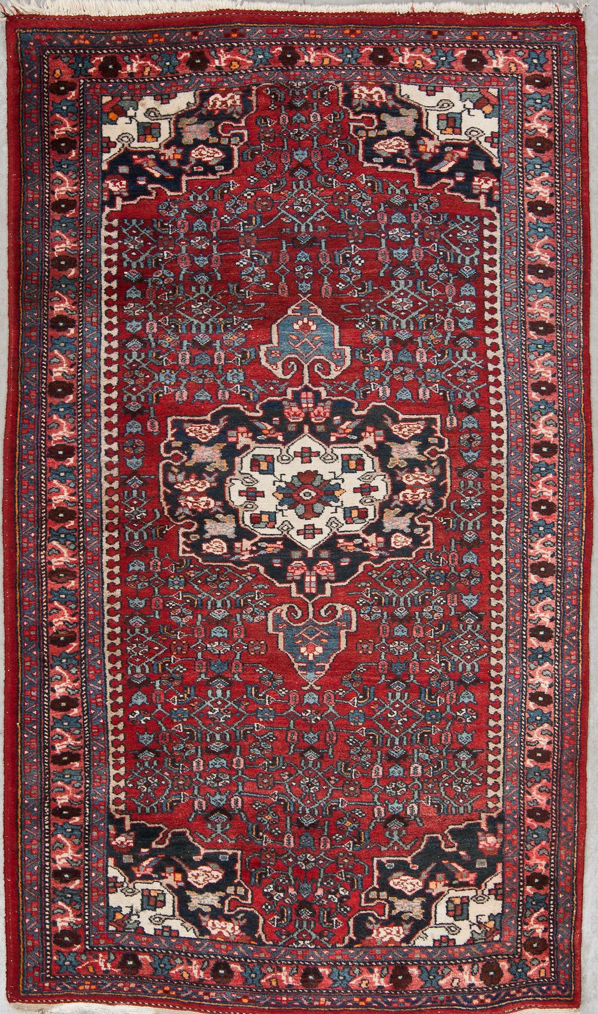 MATTA, old, Bidjar, ca 216 X 128 cm.