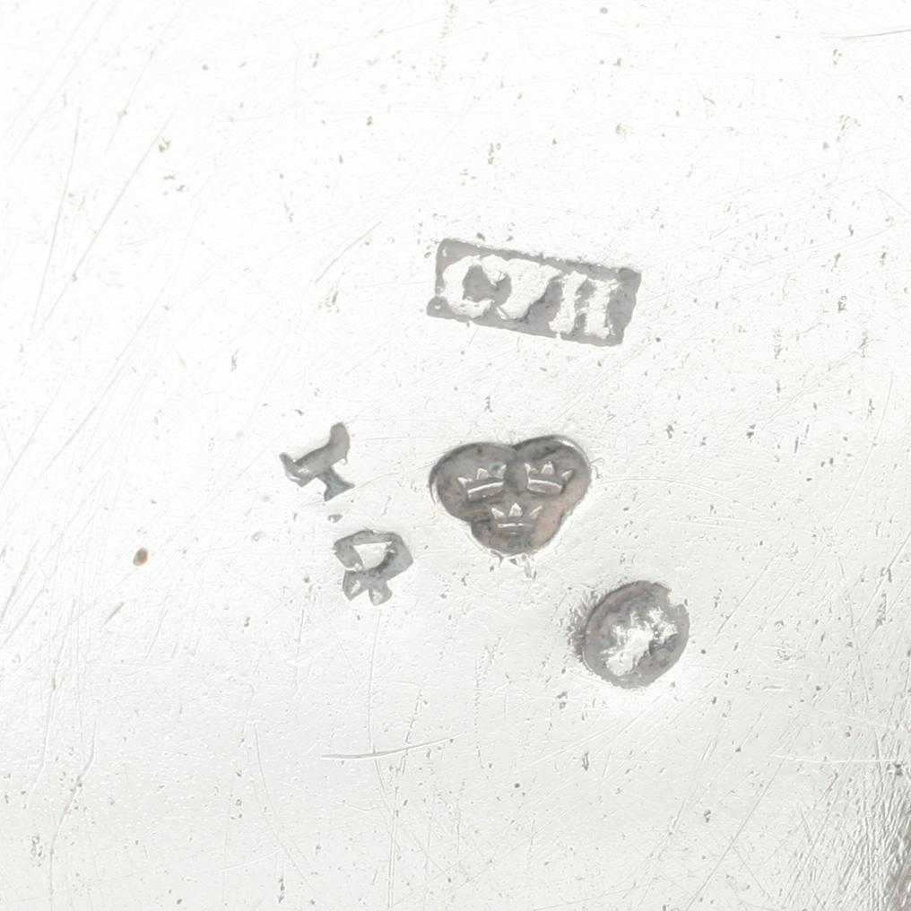 GRÄDDKANNA, silver, senempire, otydliga stämplar. Vikt ca 134g.