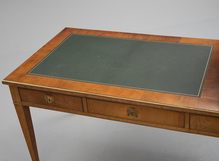 Skrivbord med uppsats, 1800-tal, Sengustaviansk stil,