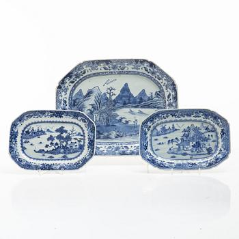 Three blue and white porcelain serving dishes, China, Qianlong (1736-95).