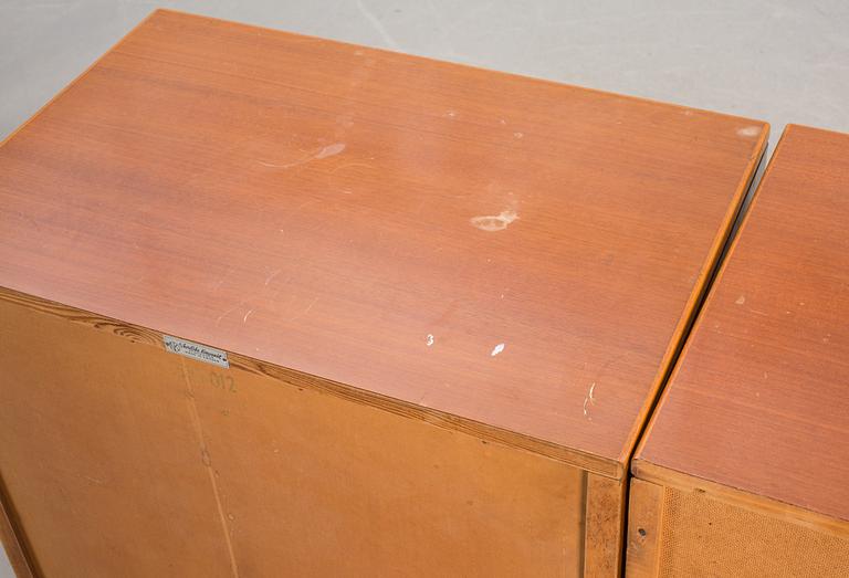 BYRÅ och SKÅP, 2 delar, "Futura"-serien, David Rosén, Nordiska Kompaniet, 1900-talets mitt.