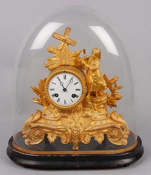 BORDSPENDYL, nyrokoko, 1800-talets slut.