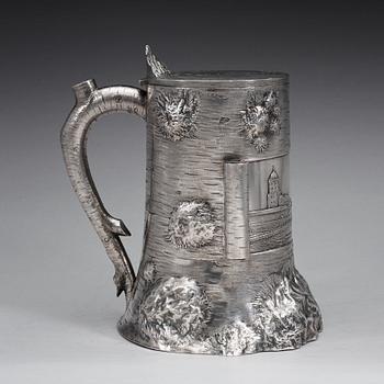 A Finnish/Russian 20 th century parcel-gilt tankard, marked MAA, Wiborg 1930.