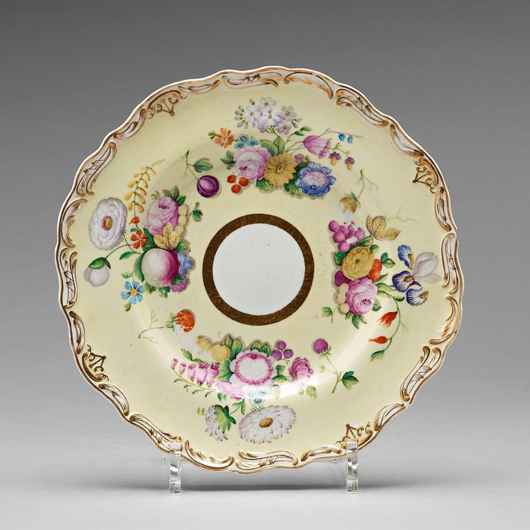 A set of six Russian dessert dishes, Imperial Porcelain manufactory, St Petersburg, Czar Nicholas I (1825-1855).