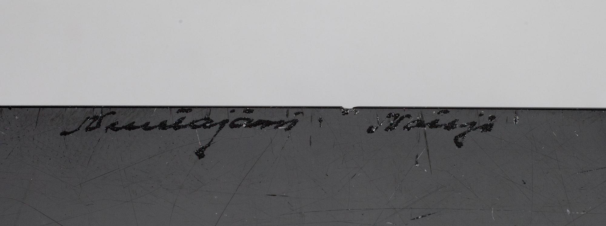 VAS, glas, Harry Moilanen, signerad Nuutajärvi Notsjö. 1900-talets senare hälft.