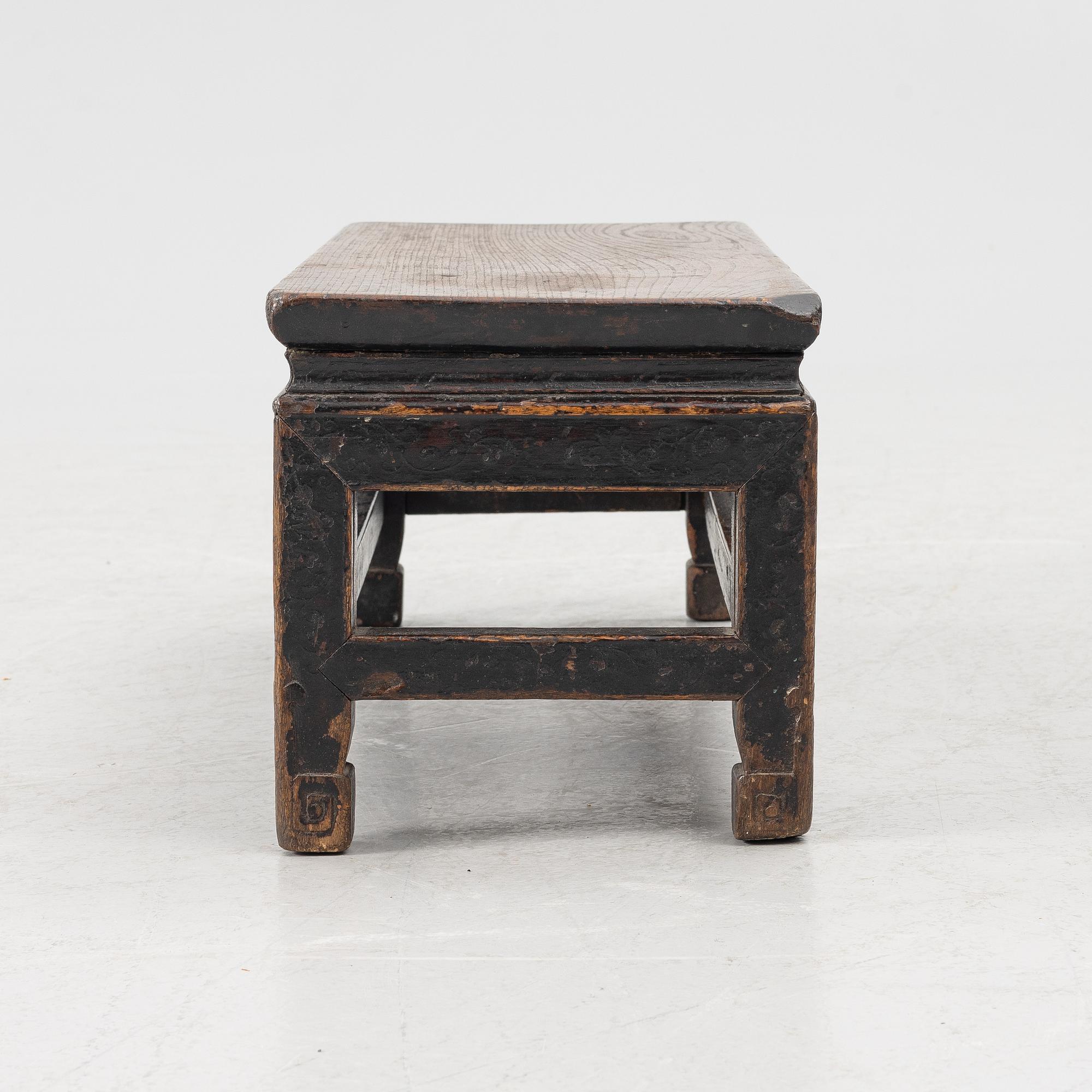 A Tibetan hradwood kang table, Qing dynasty (1644-1912).