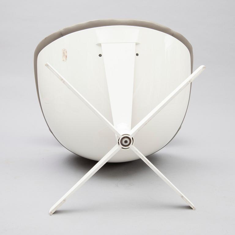 FÅTÖLJ samt FOTPALL, "Auckland", Jean Marie Massaud, Cassina. Formgiven 2005.