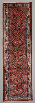 MATTA, Hamadan, ca 280 x 83 cm.