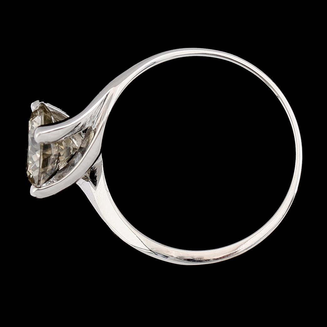 RING, 18K vitguld, briljantslipad diamant ca 2.01 ct. Vikt ca 5 g.