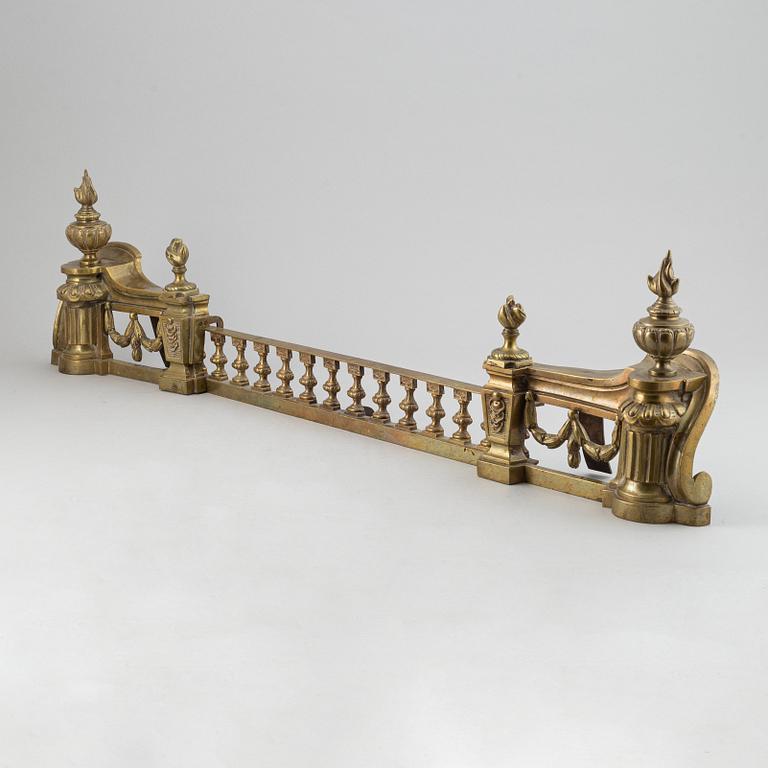 Brasgarnityr, mässing, 3 delad, empirestil, 1900-tal.