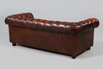 SOFFA, Chesterfield, 1900-talets fjärde kvartal.