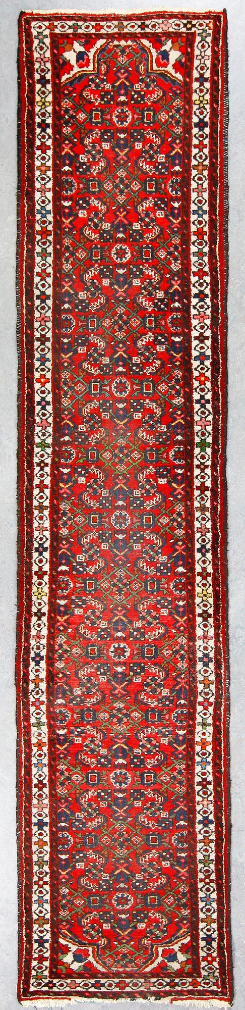 GALLERIMATTA, Hamadan, ca 356x76 cm.