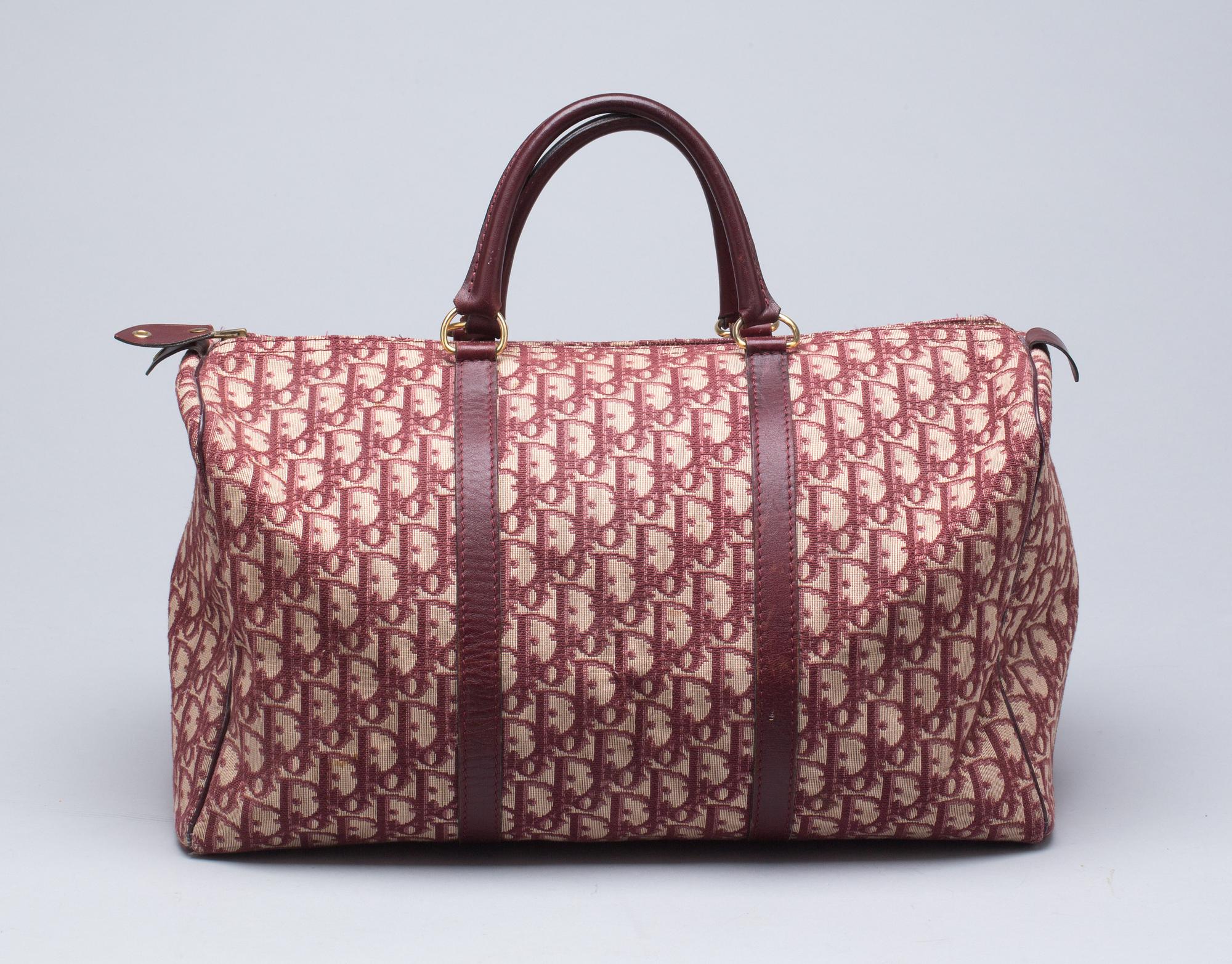 VÄSKA, Dior.