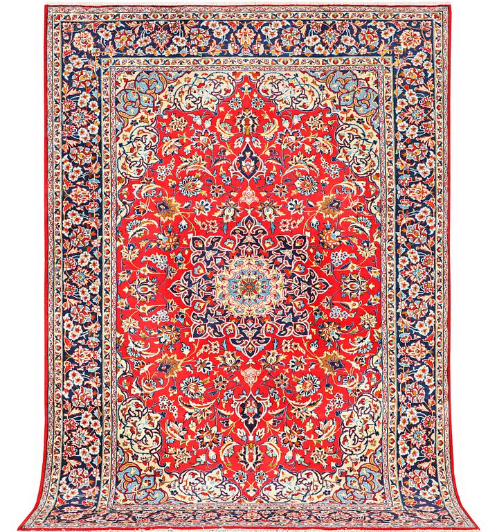 A Najafabad carpet, c. 330 x 233 cm.
