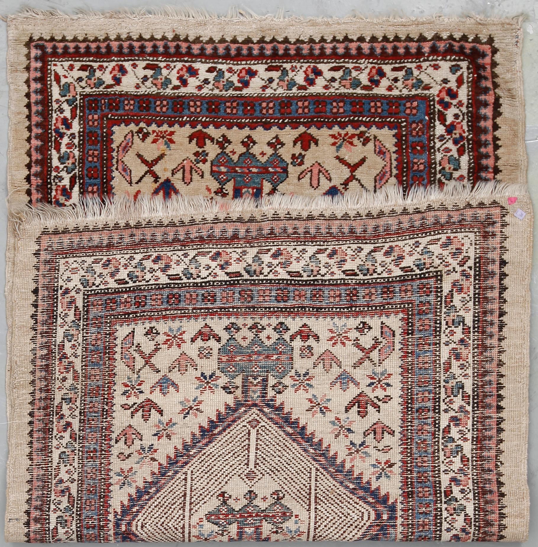 MATTA, Antik Sarab, ca 173x102.