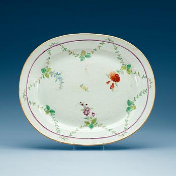 1608. STEKFAT, kompaniporslin. Qing dynastin, Qianlong (1736-95).
