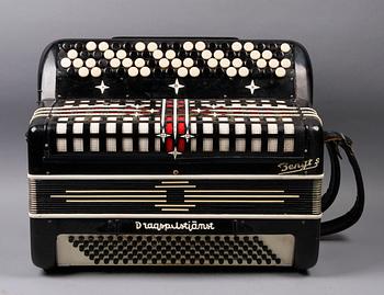 DRAGSPEL, märkt Bengts dragspelstjänst.