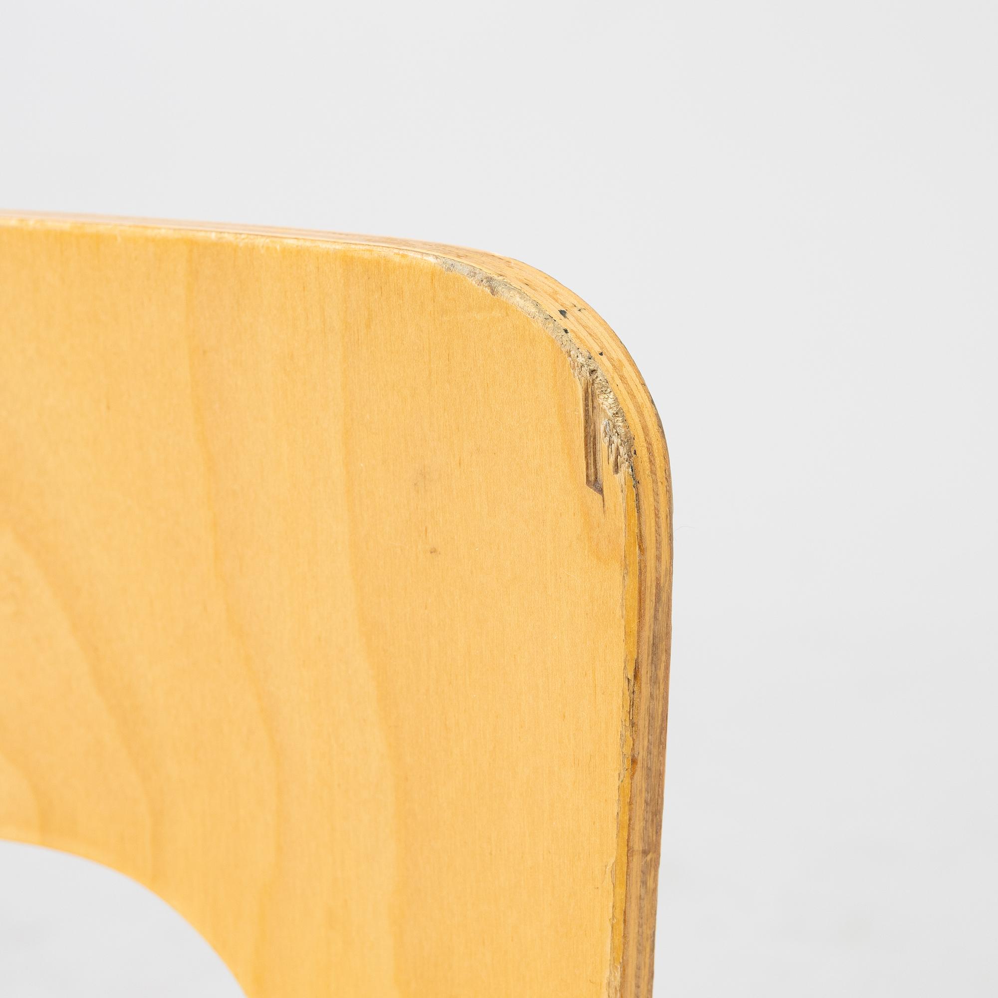 Alvar Aalto, children's chairs, 4 pcs, Artek, Finland.