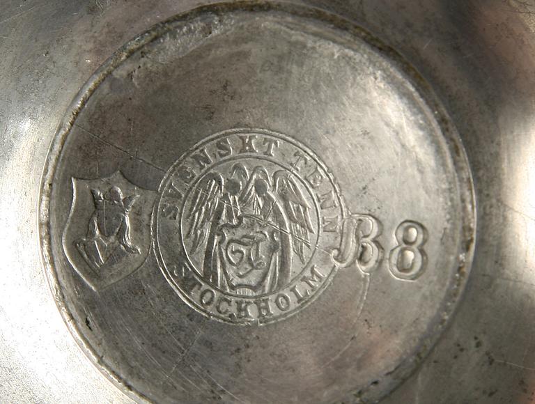 SKÅLFAT OCH POKAL, tenn, Firma Svenskt Tenn, Stockholm 1920-30-tal.