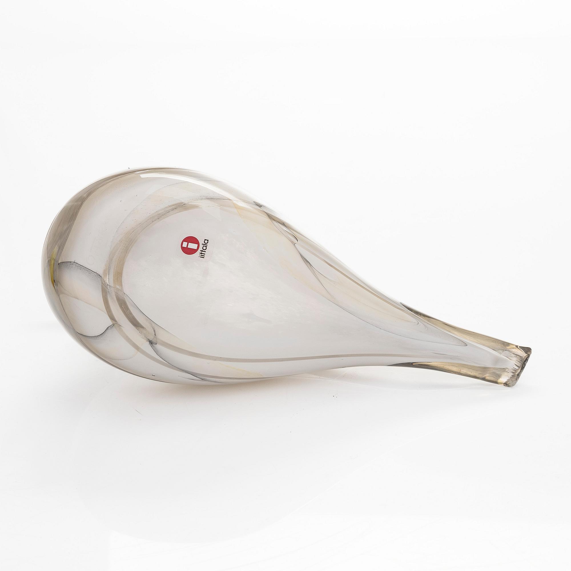 Oiva Toikka, a "Steller's Eider" glass bird and egg, signed O. Toikka Nuutajärvi 2006, the egg numbered 668/750.