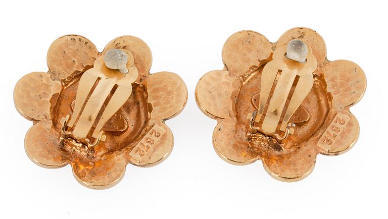 CHANEL, ett par clips,