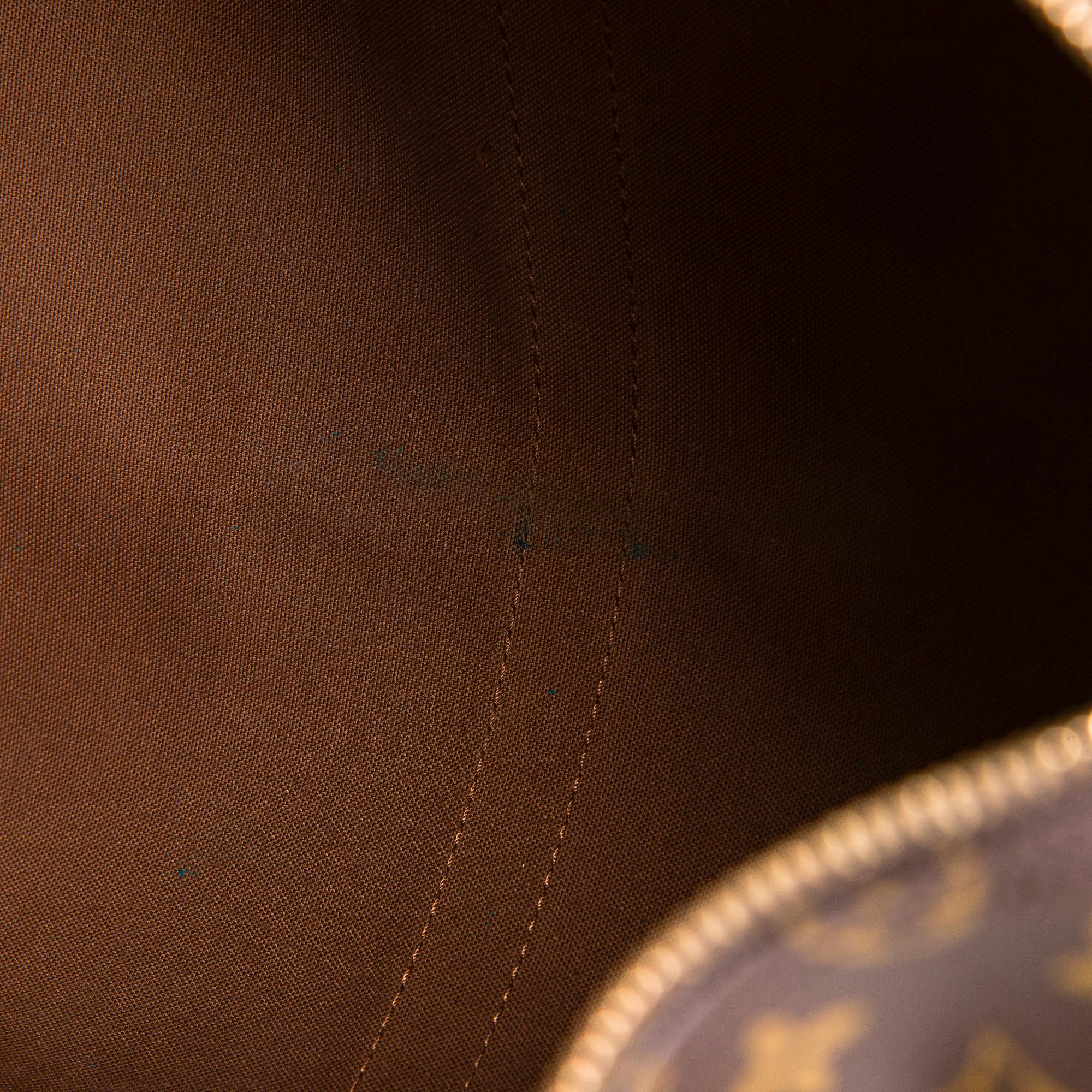 Louis Vuitton, "Keepall 50", laukku.