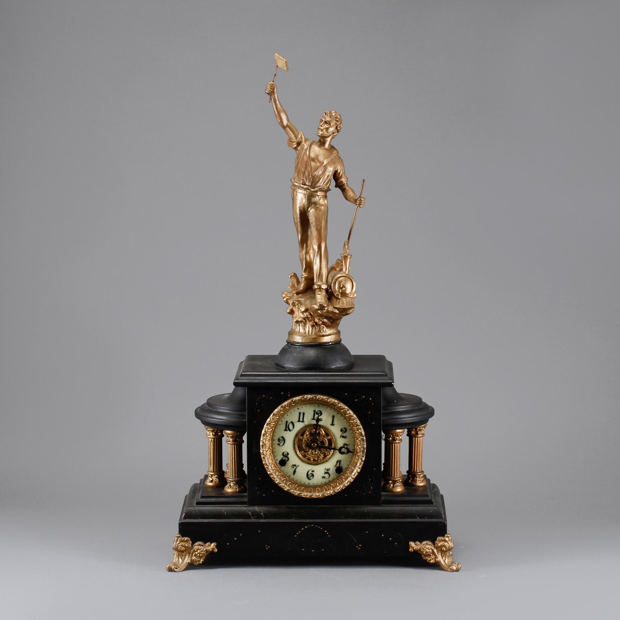 BORDSPENDYL, E Ingraham & Co, Bristol, Conn, USA, 1900-talets början.