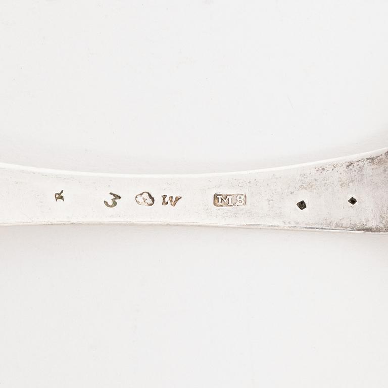 Skedar, 6 st, silver, olika mästare, bl.a. Johan Petter Molér, Visby, 1813. Karl Johan.