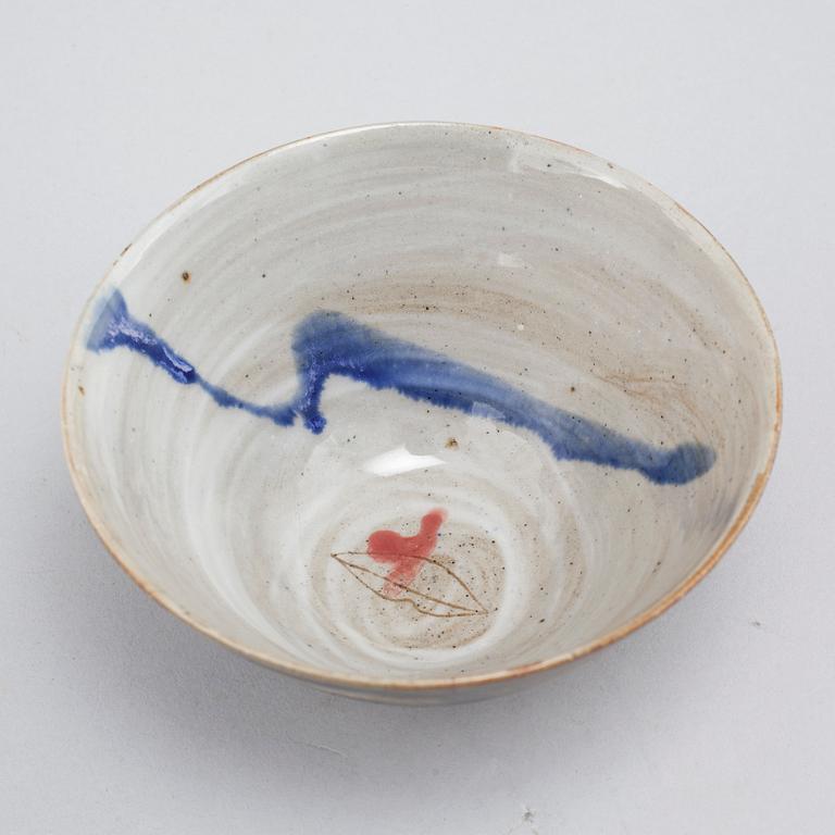 A signed stoneware jug and bowl by Eva Bengtsson.