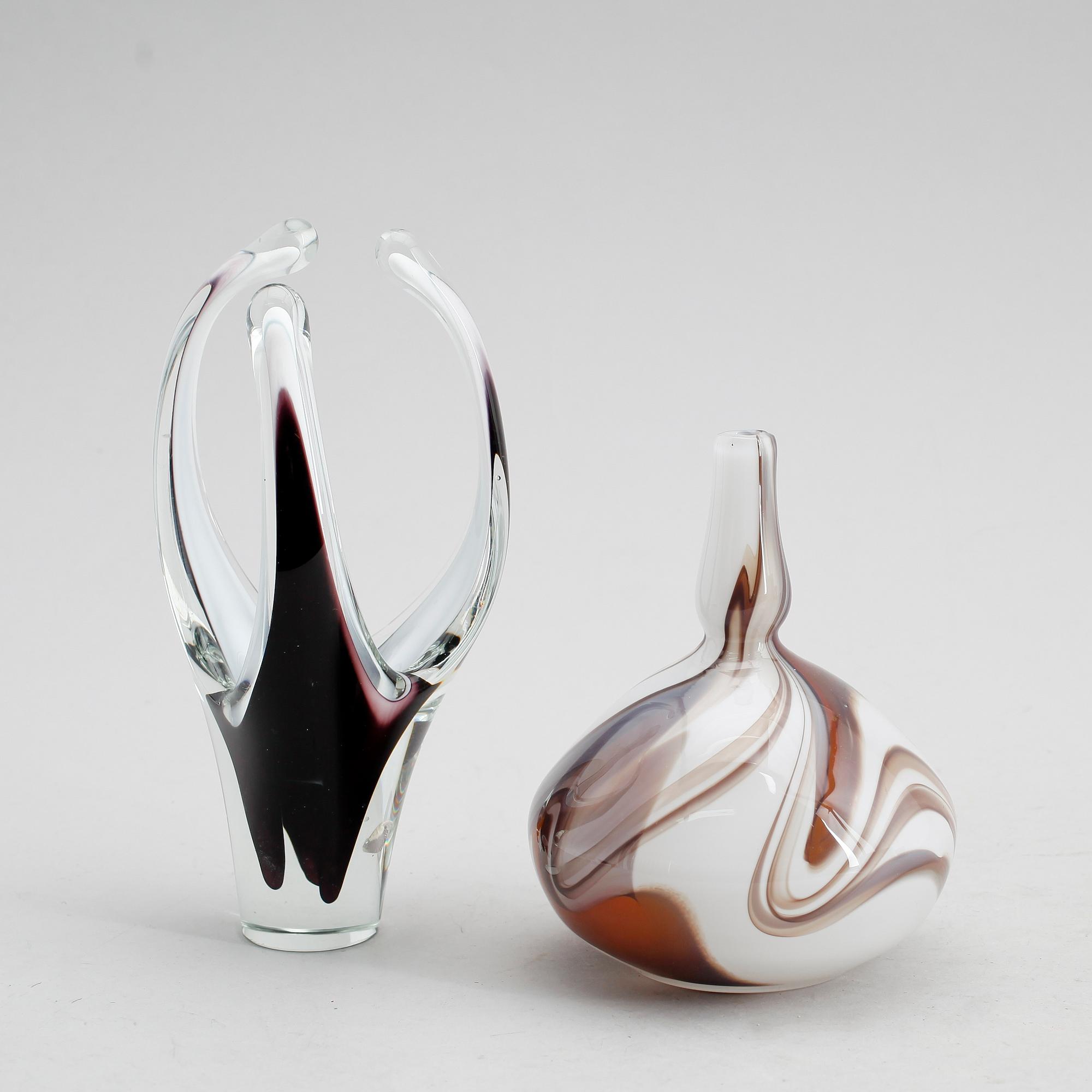 VASER, 2 st, glas, Johansfors och Flygsfors, 1900-talets andra hälft.