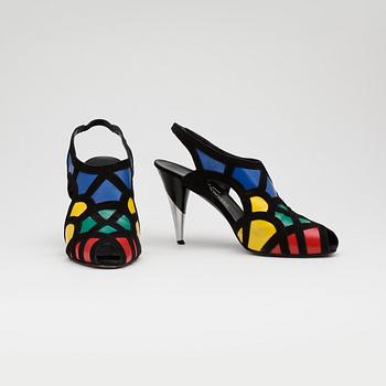 CHARLES JOURDAN, a pair of multicolored suede and leather slingbacks with matching shoulder bag.