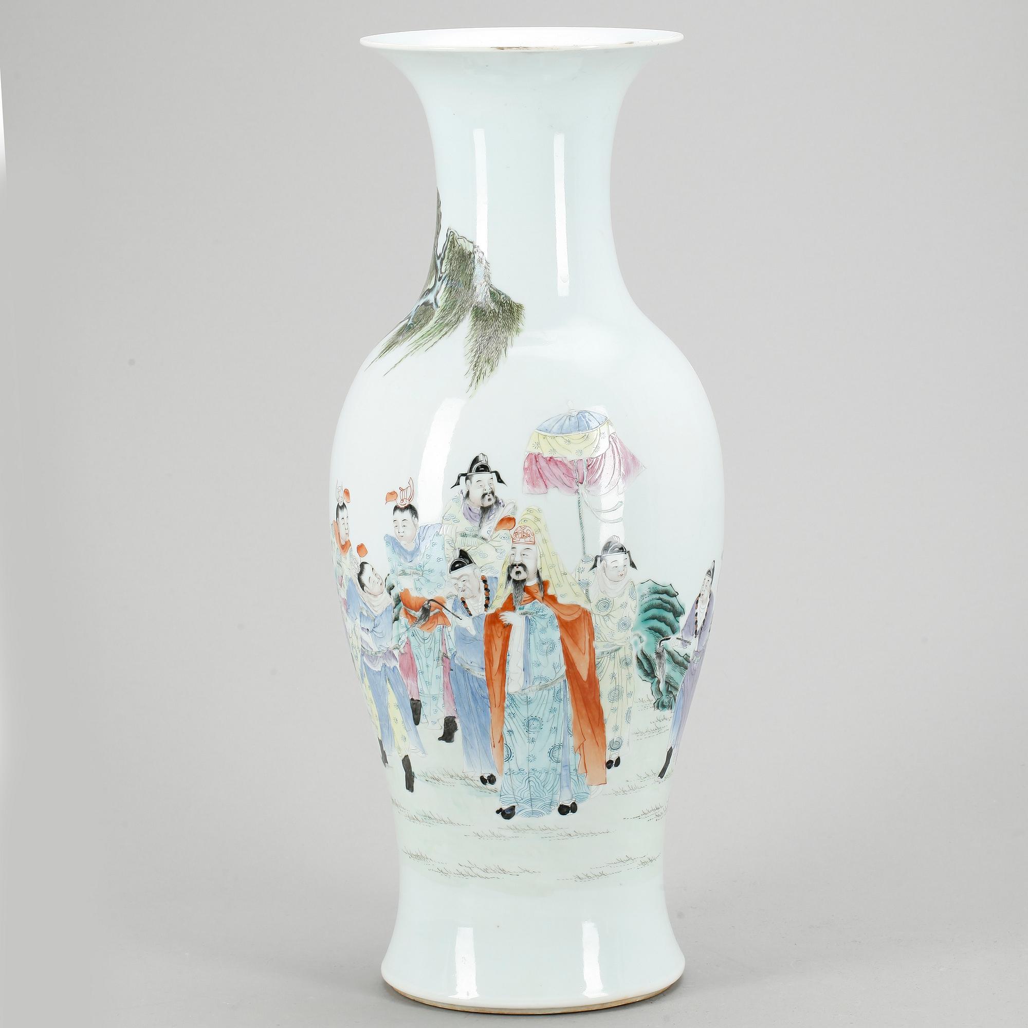 GOLVVAS, porslin, Kina, 1900-tal.