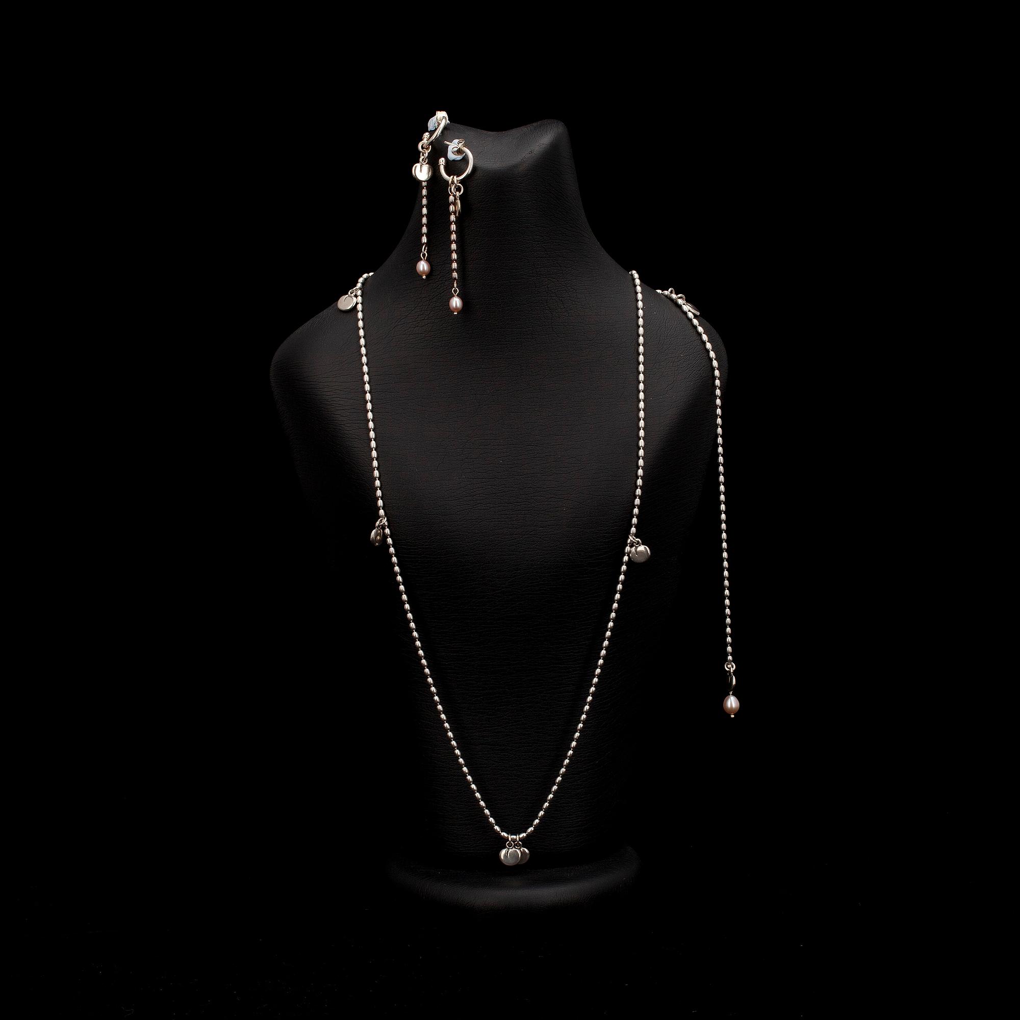 HÄNGSMYCKE samt ÖRHÄNG, "Linnea Borealis", sterling silver, Kirsti Doukas, Kalevala Koru, Helsingfors 2000-tal.