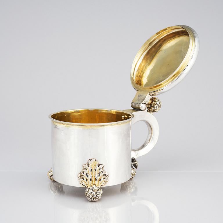 A Swedish late 17th/early 18th century parcel-gilt tankard, mark of Conrad Kampf, Kristianstad (1686-1711).