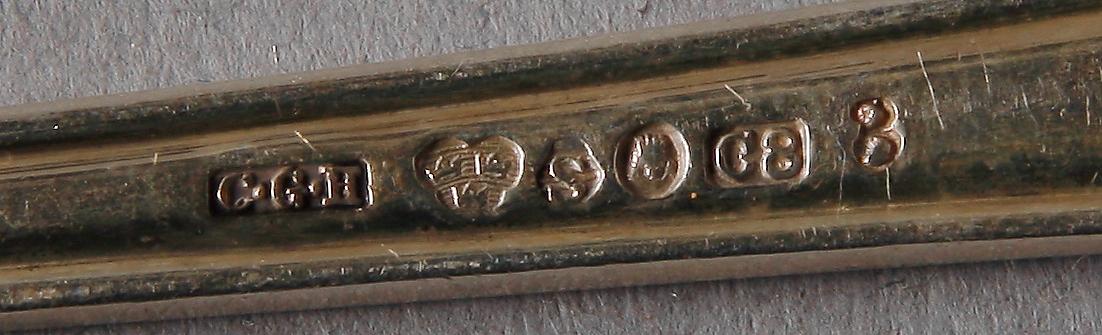 PARTI SILVERBESTICK, 28 st, olika modeller bla "Gammal svensk", mest 1900-tal.