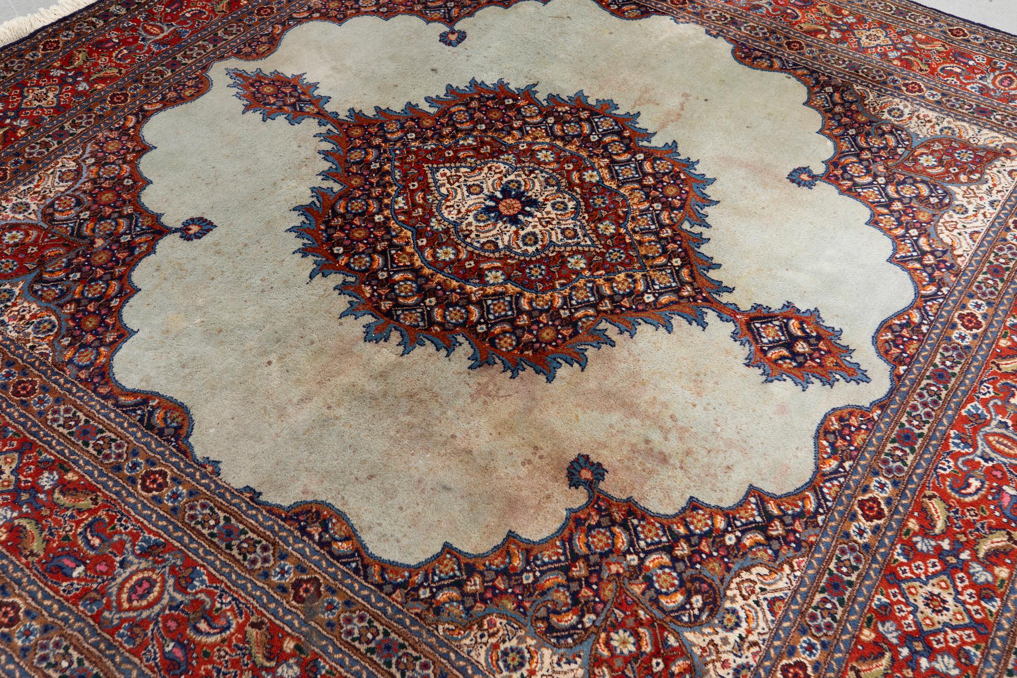 Oriental rug, Moud, 198x200 cm.