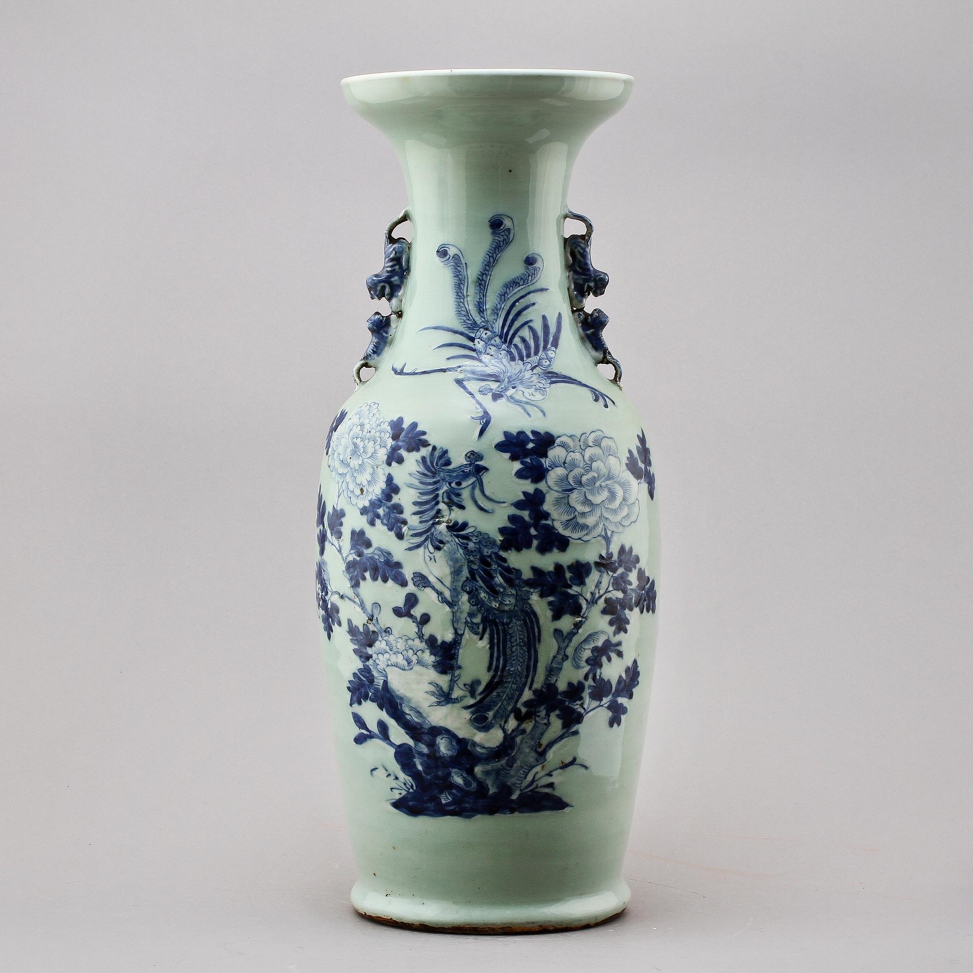 GOLVURNA, porslin, Kina, 1800-tal.