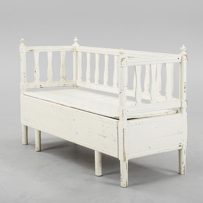 SOFFA, 1800-talets mitt.