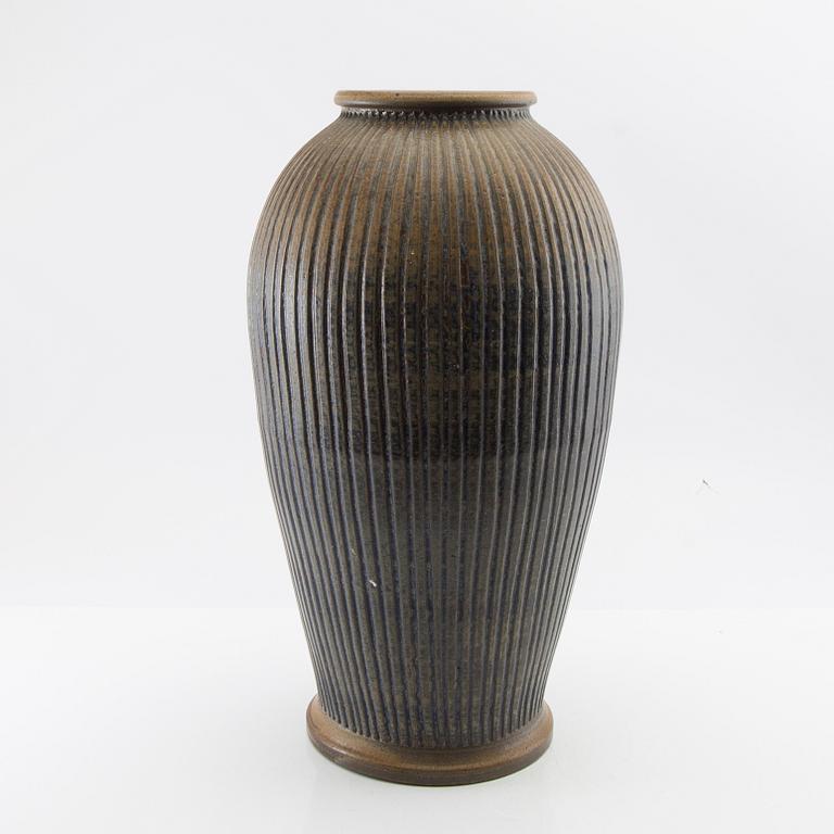 Arthur Andersson, floor vase, Vallåkra, stoneware, mid-20th century.