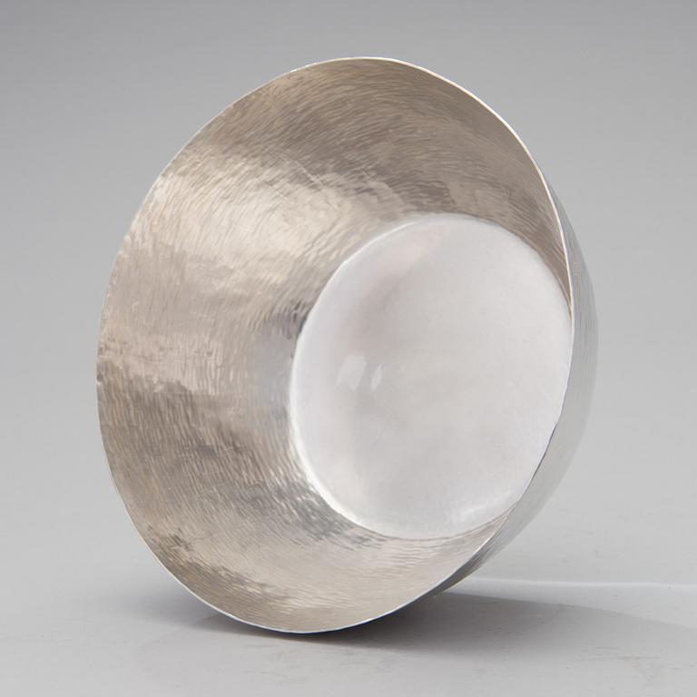 TAPIO WIRKKALA, SKÅL, sterling silver, Hopeakeskus, Tavastehus 1971. Vikt 568 g.