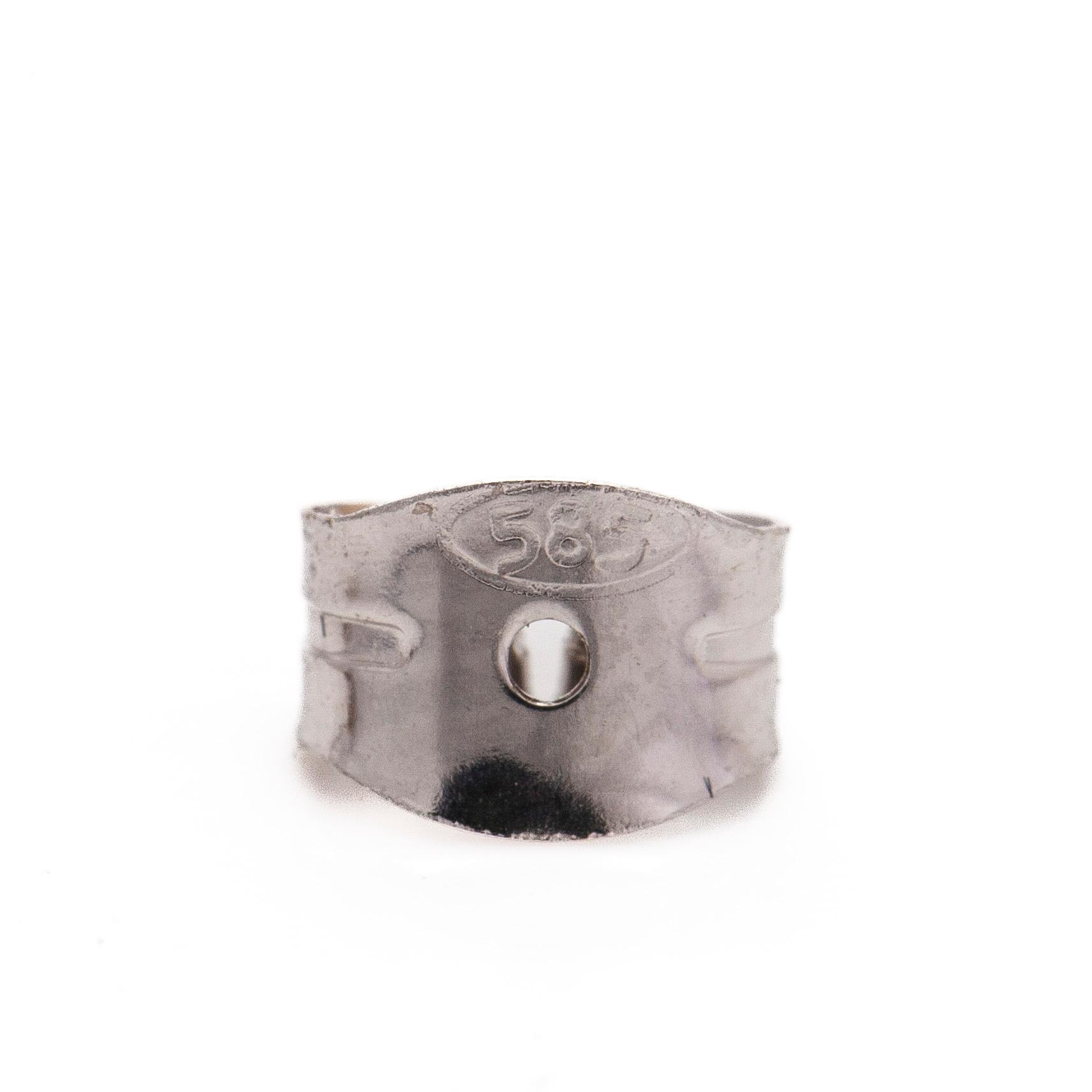 Örhängen, 14K vitguld med briljantslipade diamanter totalt 1.00 ct. Med GIA dossier.