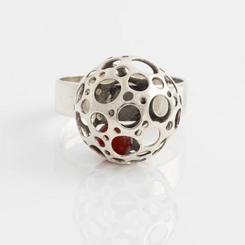 Liisa Vitali, necklace and ring, silver.