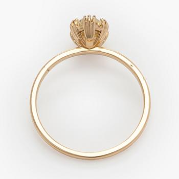 Ring, oval, brilliant cut, yellow diamond, 14K gold.