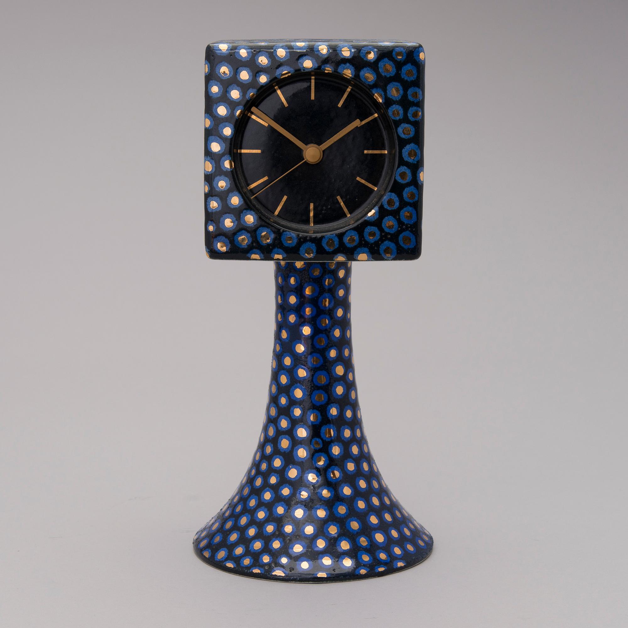 BIRGER KAIPIAINEN, bordsklocka, stengods, signerad Kaipiainen.