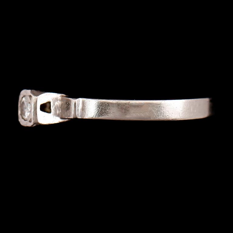 RINGAR, 2 st, 18 k vitguld, briljantslipade diamanter.