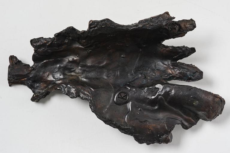 Rosemarie Trockel & Kirsten Ortwed, "Blue Box", 1990.