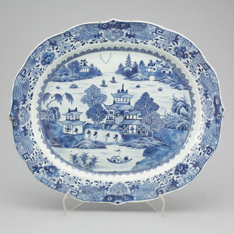 STEKFAT, porslin, Qing Dynastin, Qianlong (1736-1795).