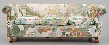 SOFFA, "Chesterfield". Josef Frank, Svenskt Tenn. Modellnummer 584.