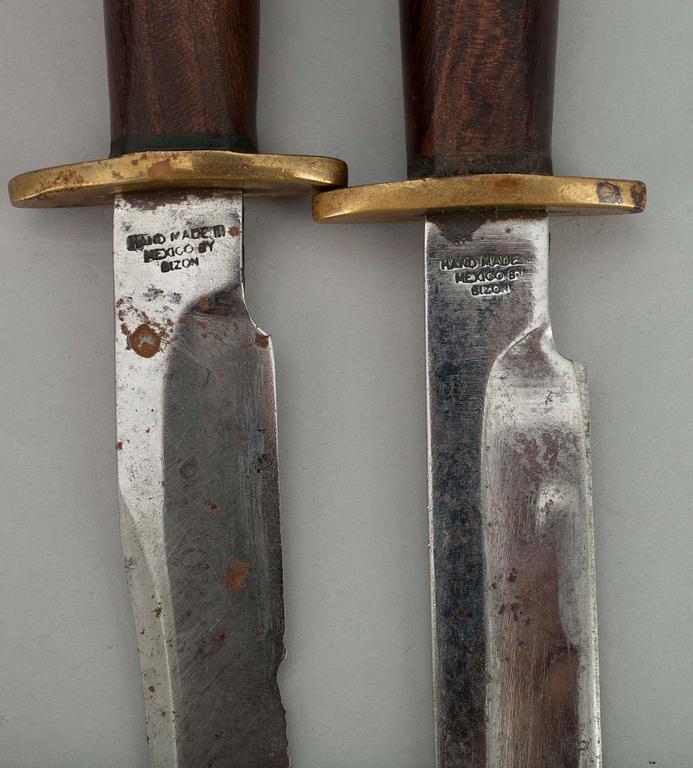 KNIVAR, 2 st, Bizon, Mexiko, 1900-talets andra hälft.